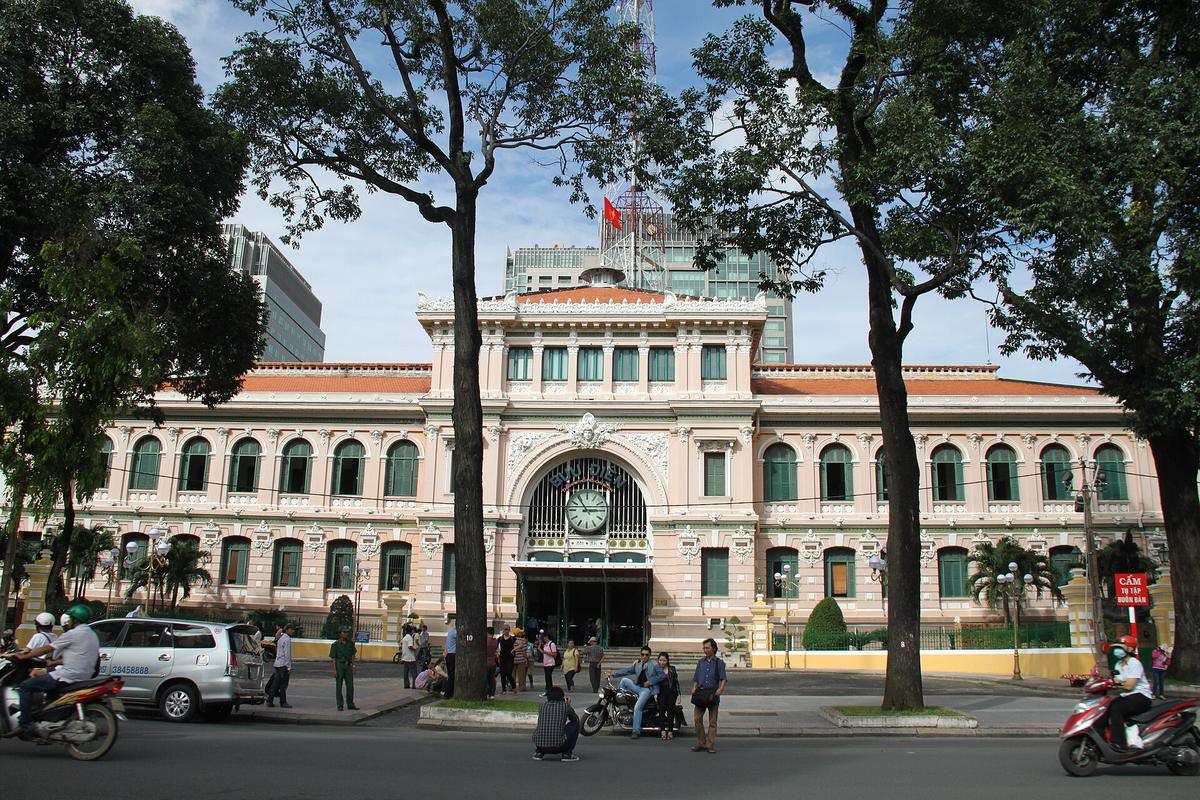Saigon Notre Dame cathedral post office