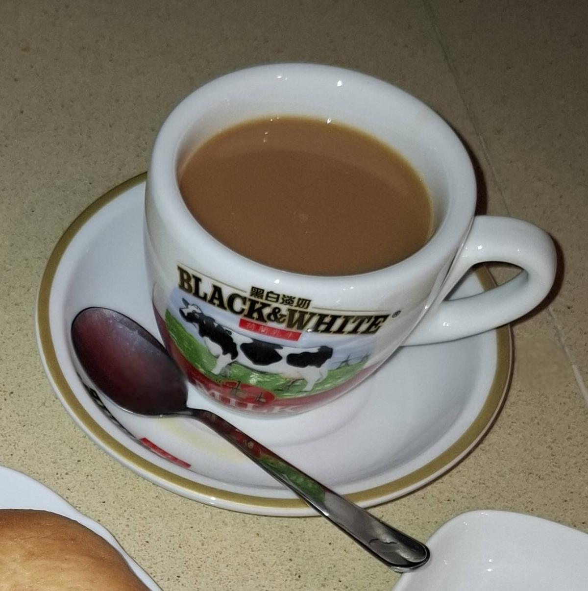 Hong Kong cha chaan teng milk tea