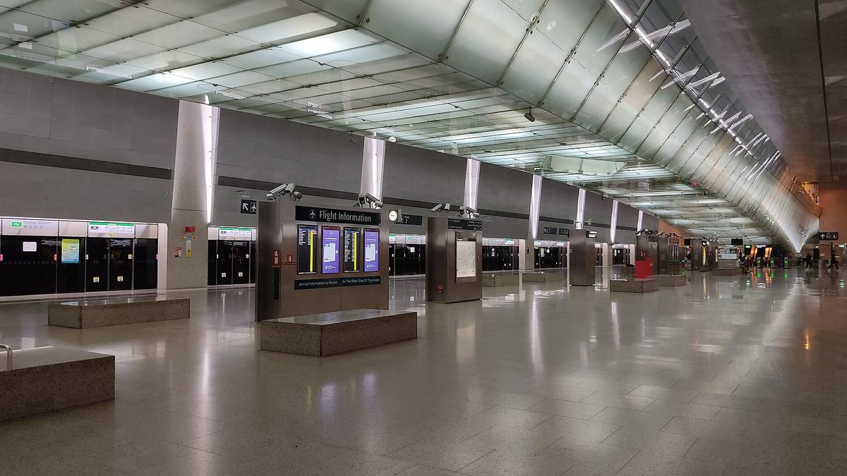 Singapore MRT to airport