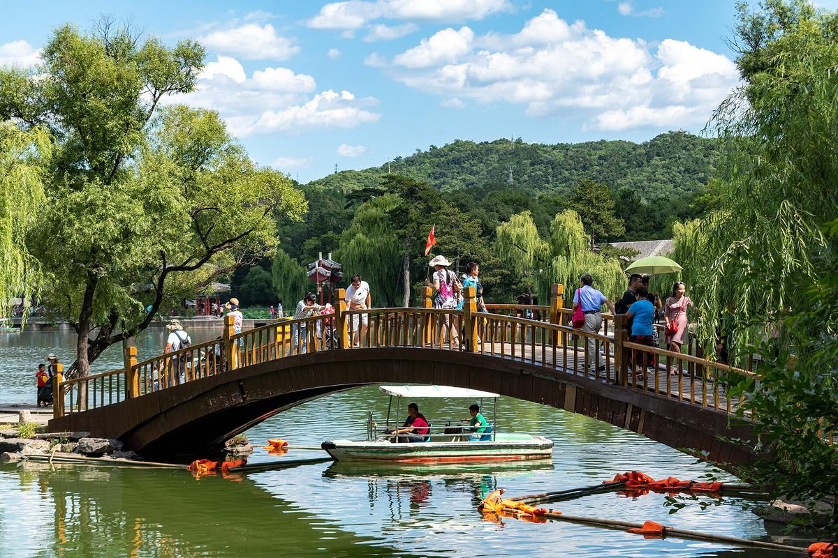 Chengde Mountain Resort lake