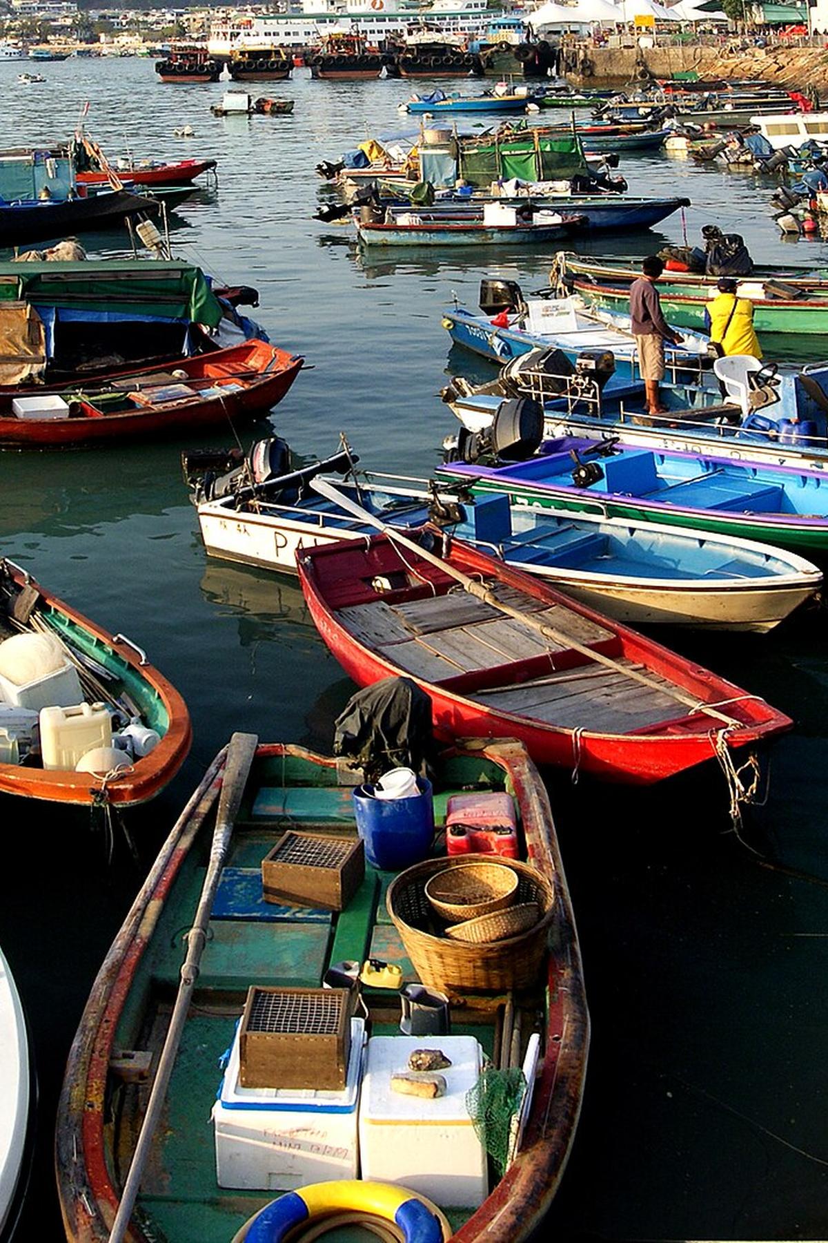 Cheung Chau harbour boats Hong Kong