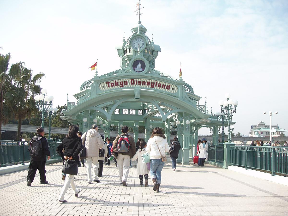 Tokyo Disney Resort entrance