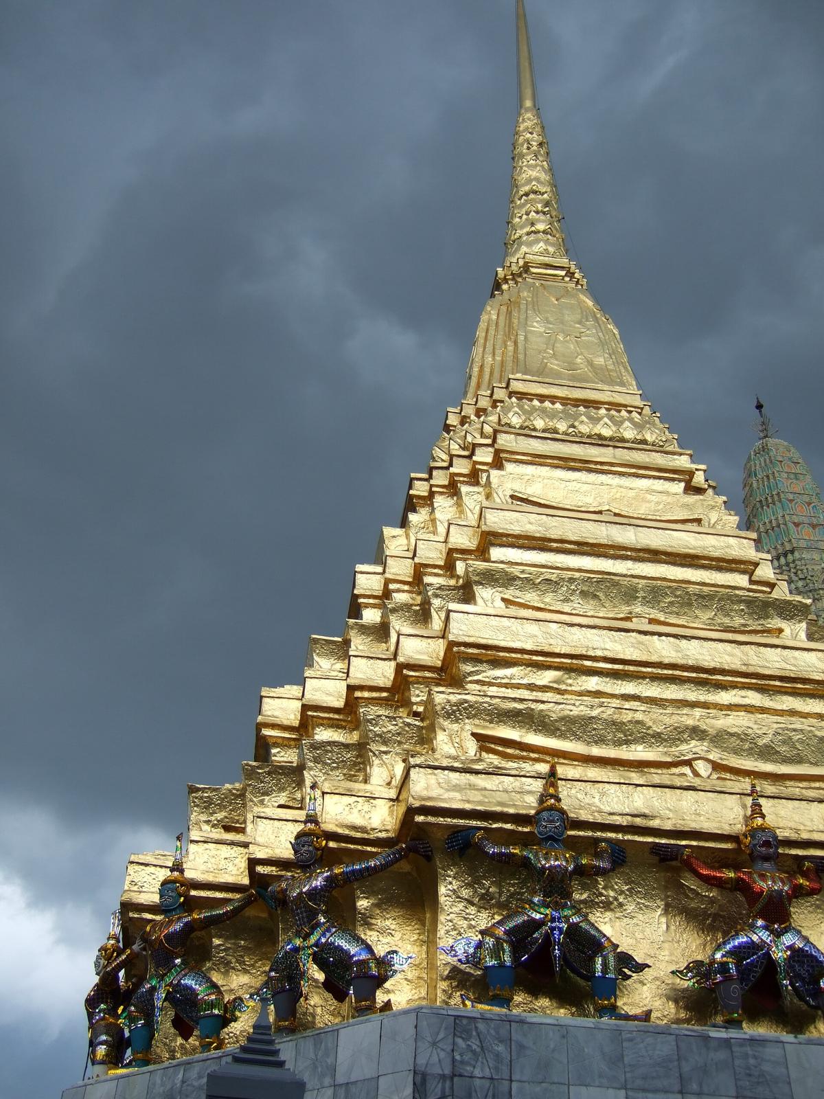 Grand Palace Bangkok golden