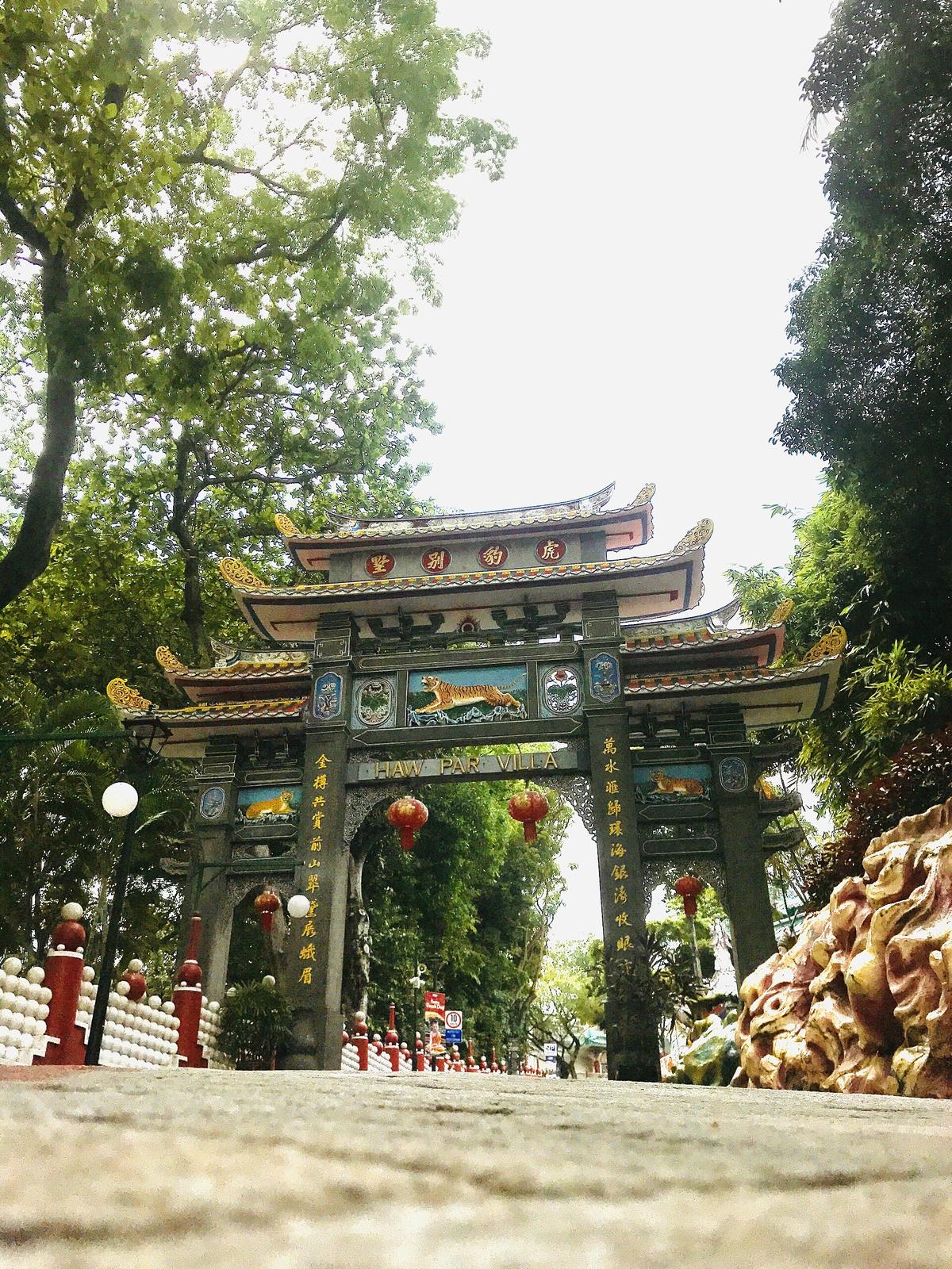 Chinese mythology diorama sculpture