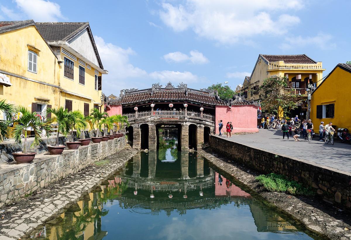 Hoi An Japanese covered bridge