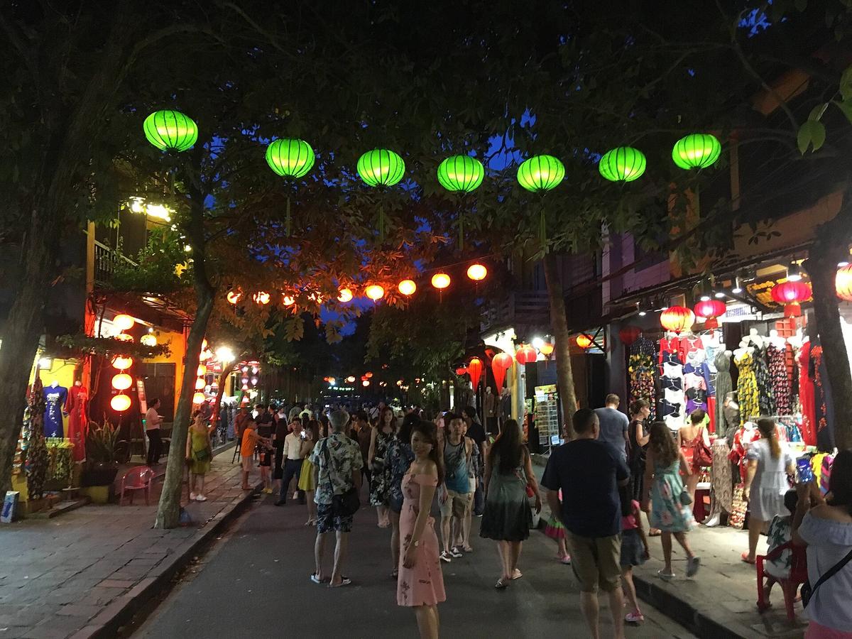 Hoi An lanterns night old town