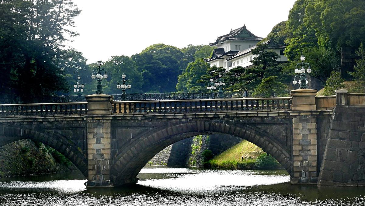 Imperial Palace Tokyo Nijubashi bridge