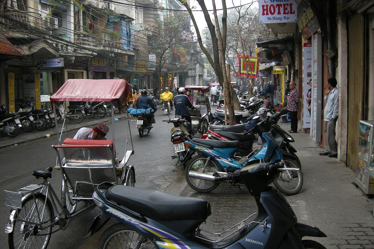 Hanoi street life