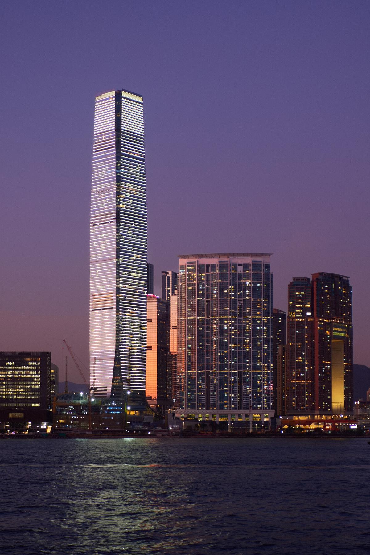Hong Kong harbour skyline dusk