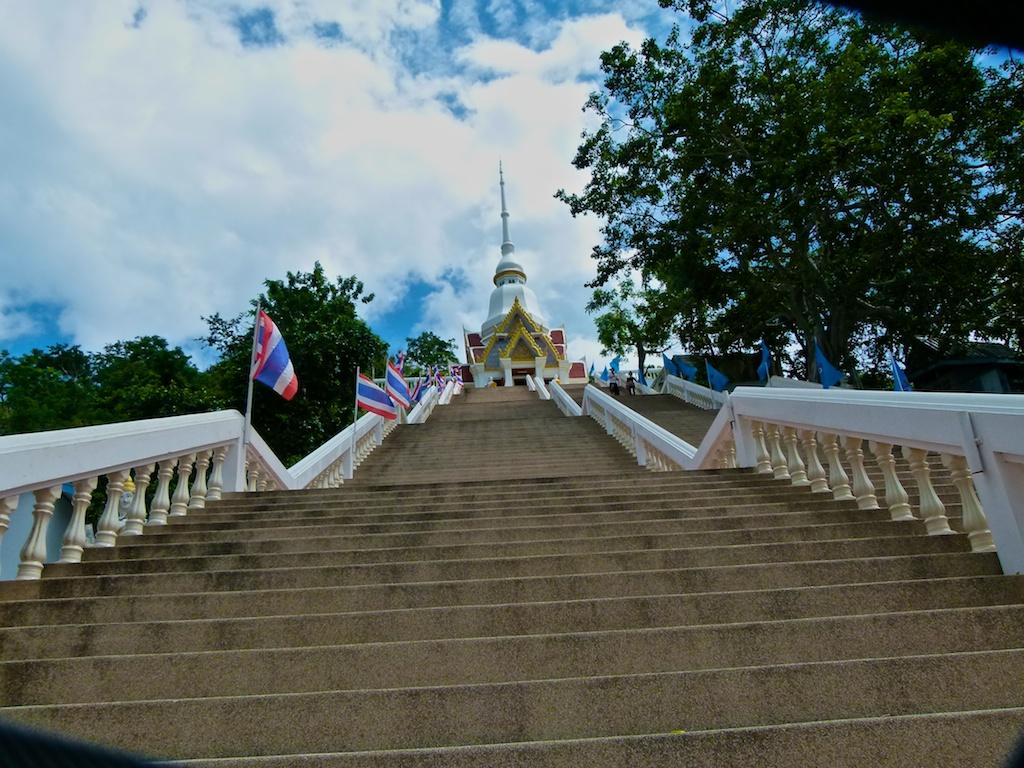 Khao Takiab monkey