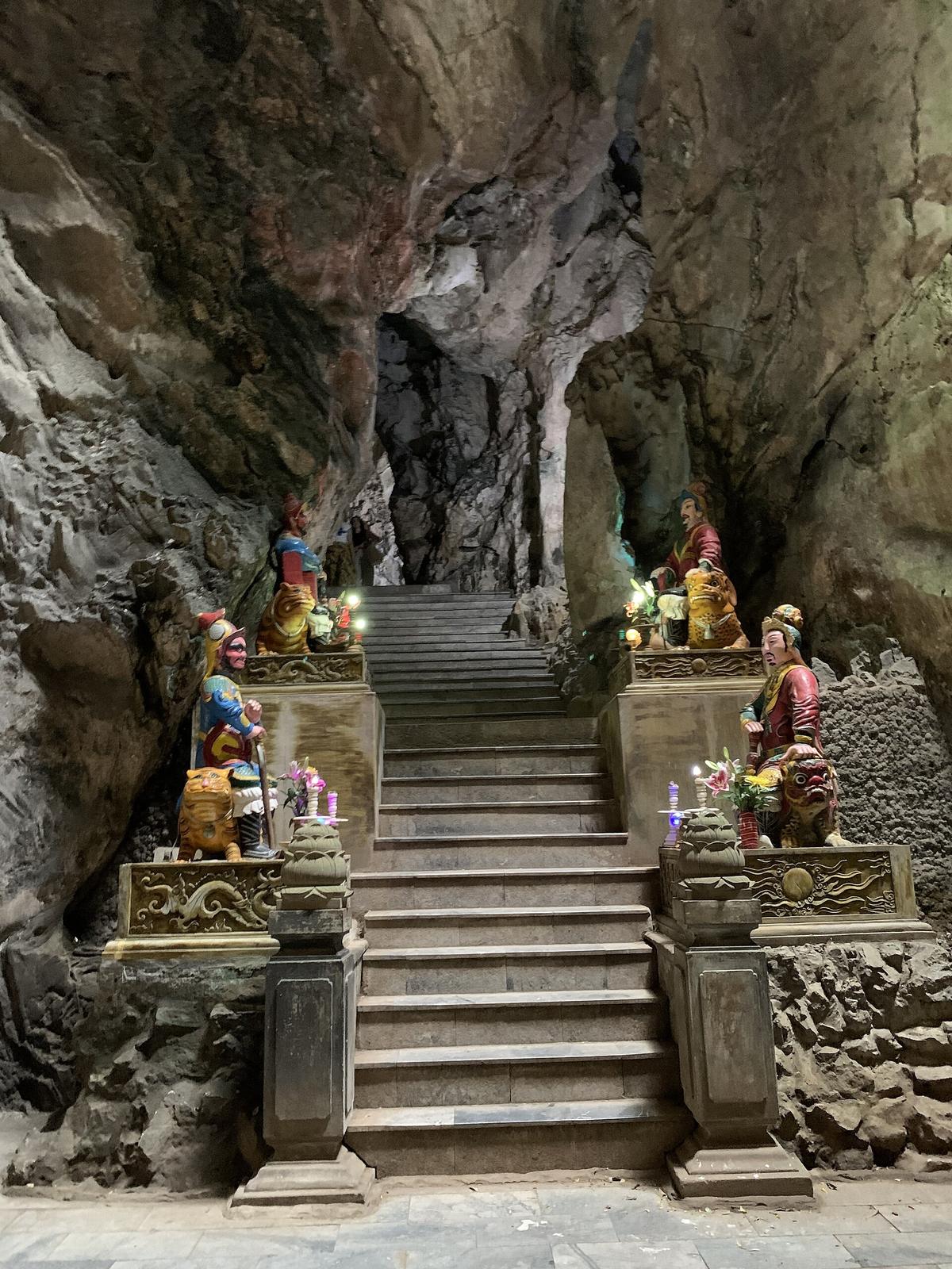 Marble Mountains Da Nang cave