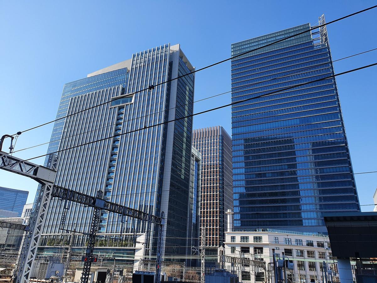 Marunouchi Tokyo office towers street