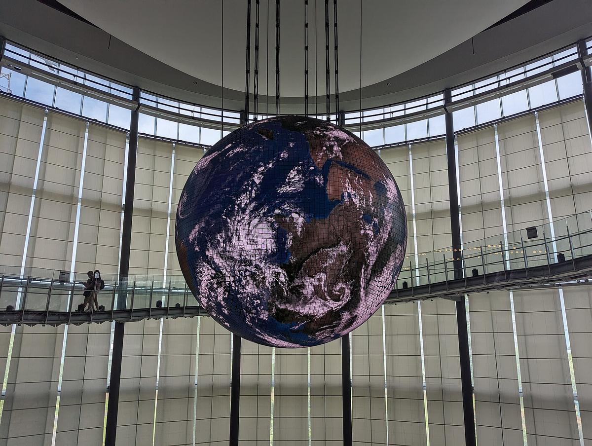 Miraikan Tokyo science museum globe