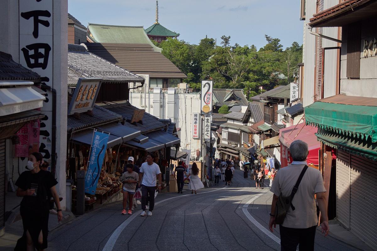 Japanese temple approach street shops