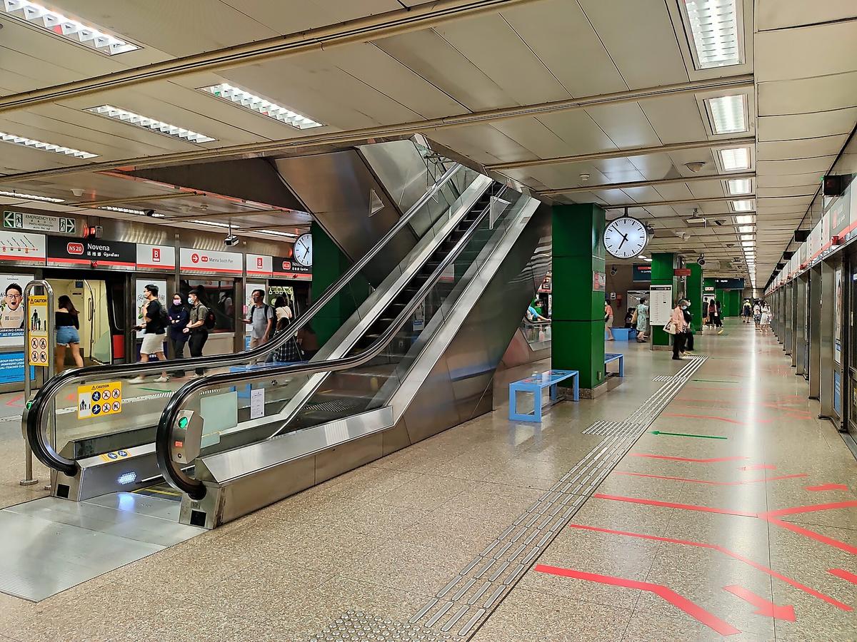 NS20 Novena MRT station