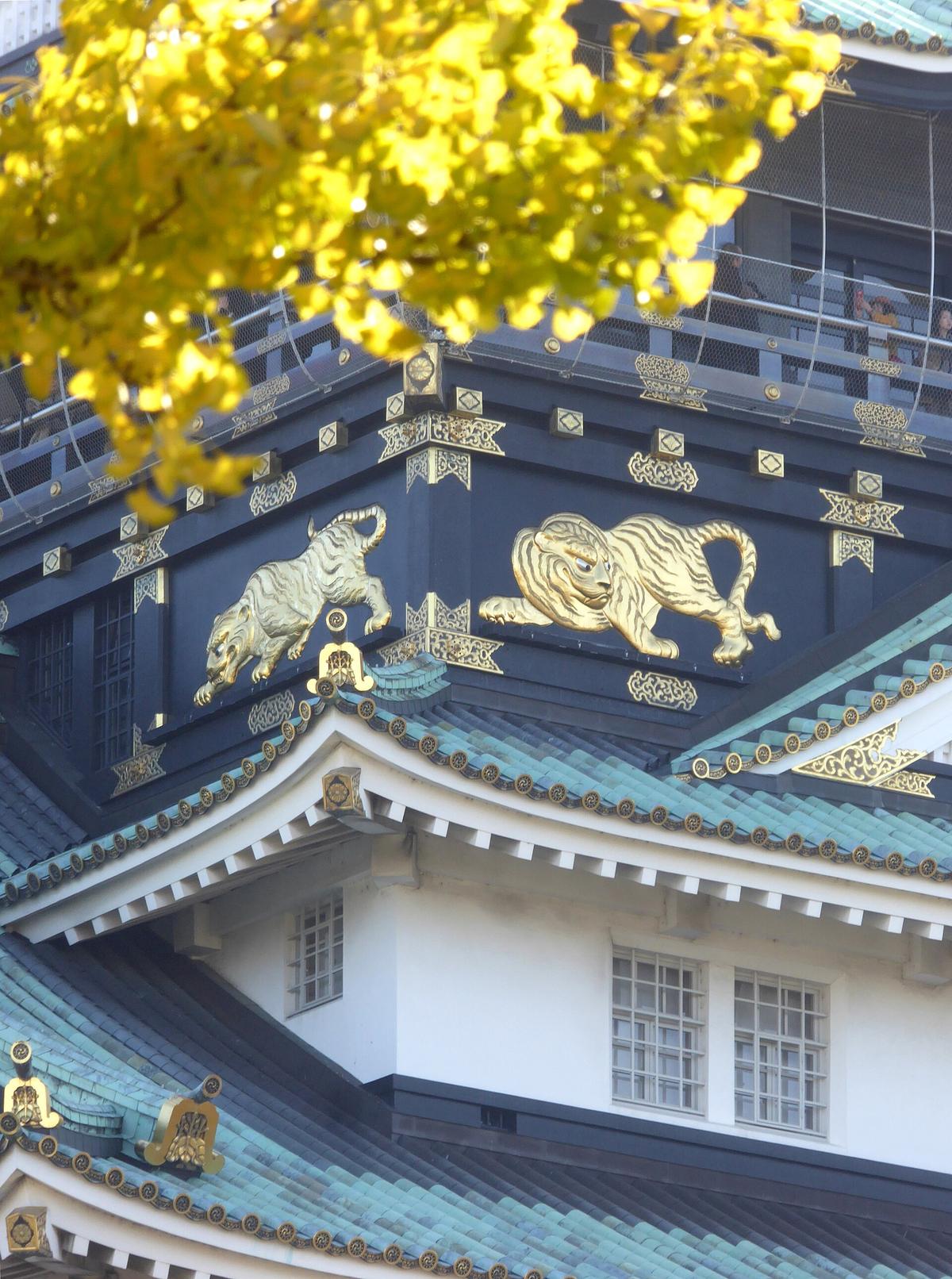 Osaka Castle keep exterior