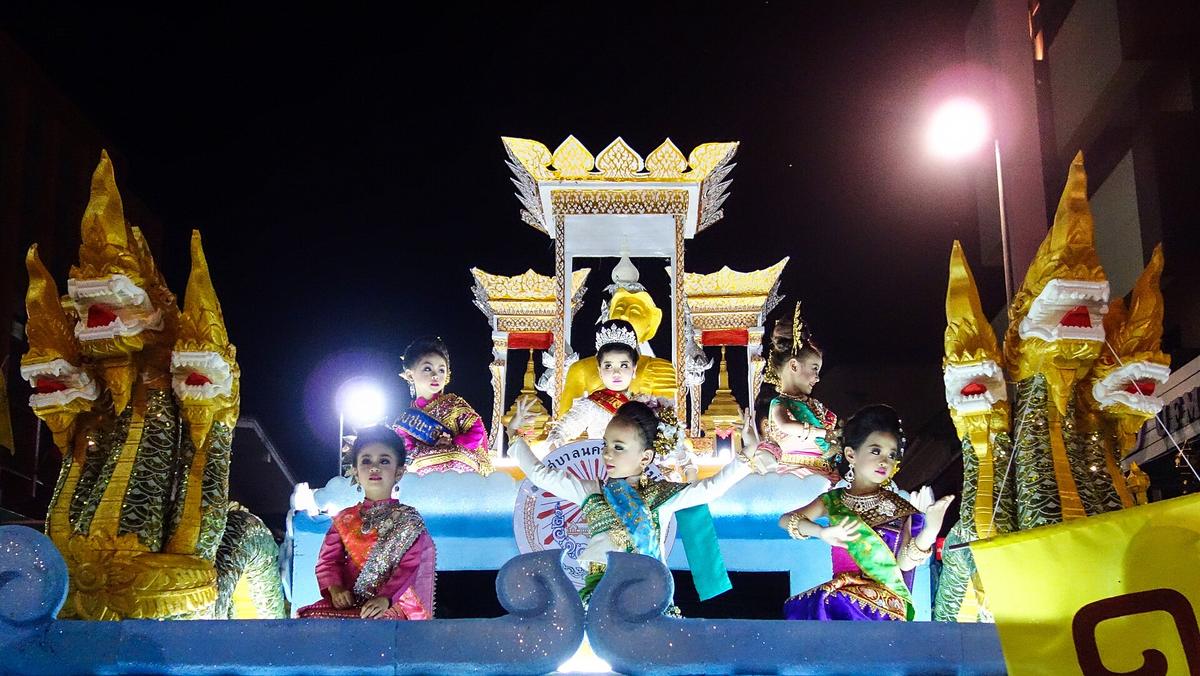 Loi Krathong lanterns Thailand