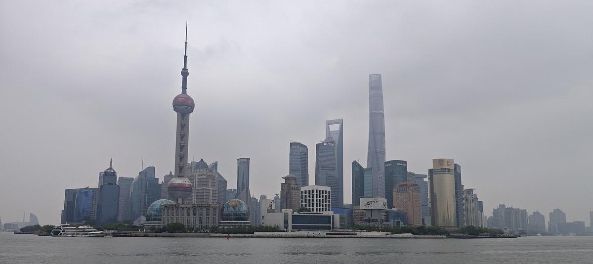 Shanghai Bund skyline