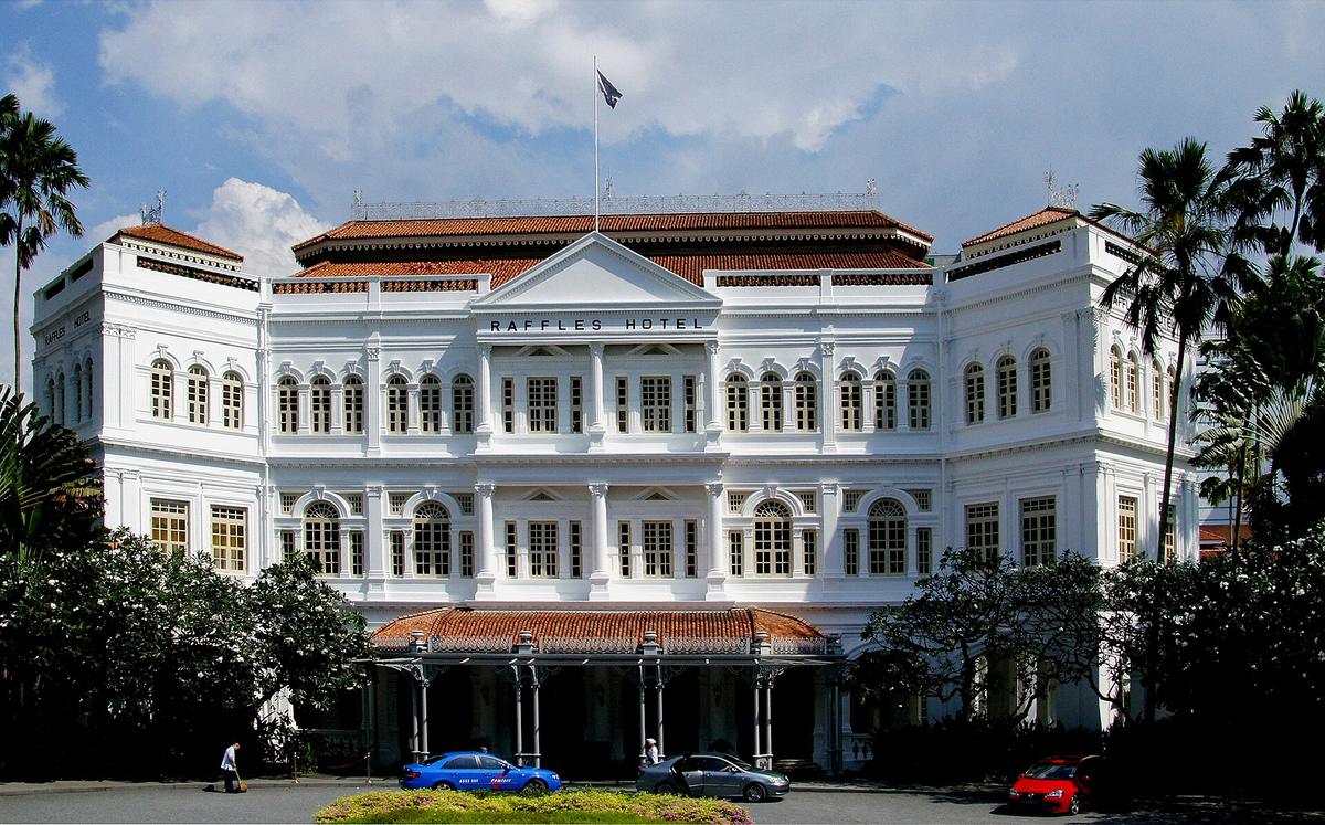 Raffles Hotel Singapore colonial facade