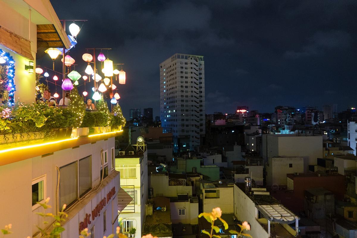 Bui Vien street Saigon night
