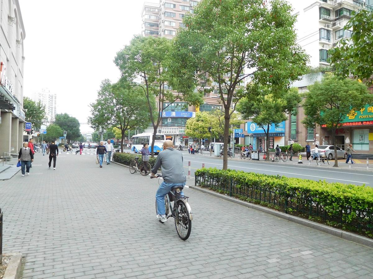 Shanghai street scene