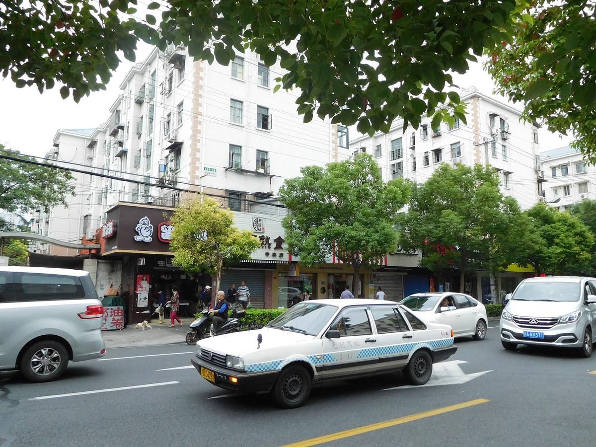 Shanghai street scene