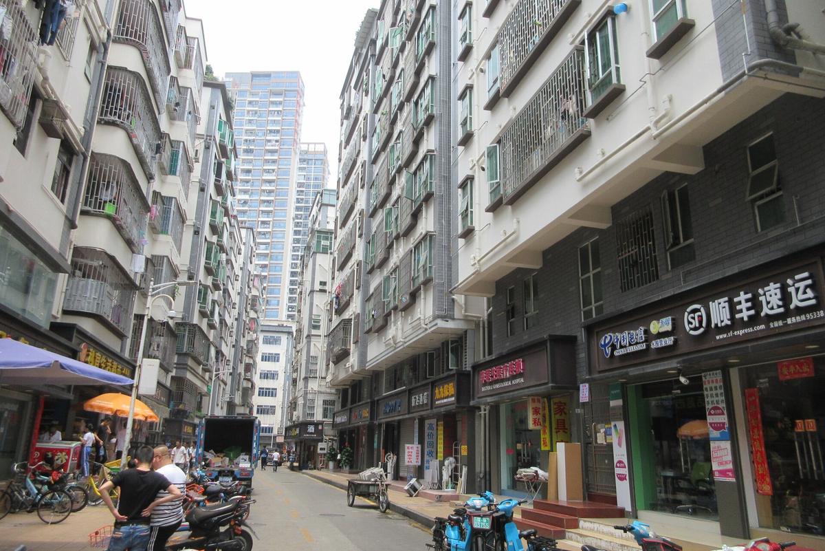 Shenzhen street scene