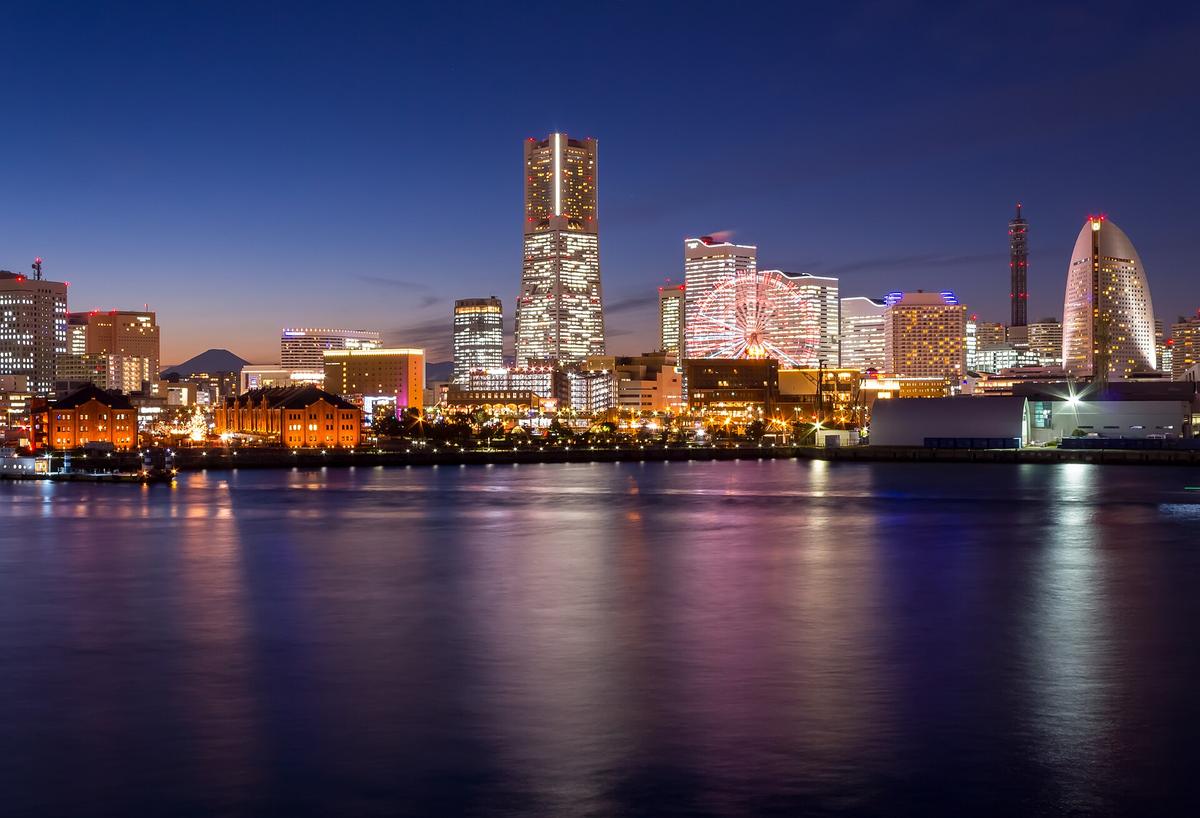 Minato Mirai Yokohama night skyline