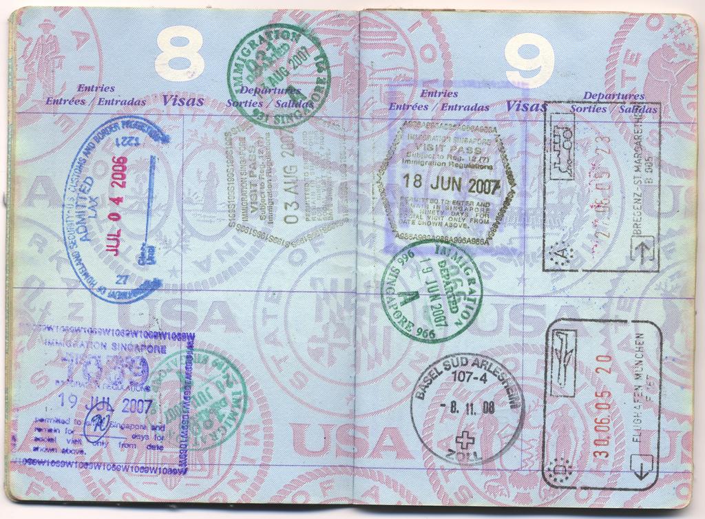 Singapore immigration counter